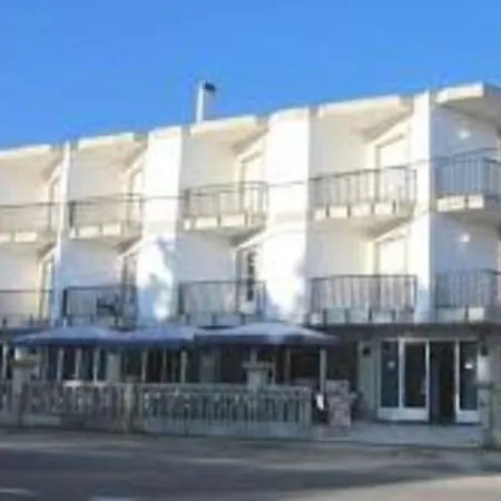 Hotel Sixto Montalvo