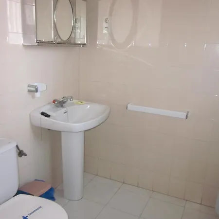 Sixto Hotel Montalvo