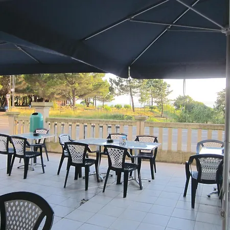 Ξενοδοχείο Sixto *