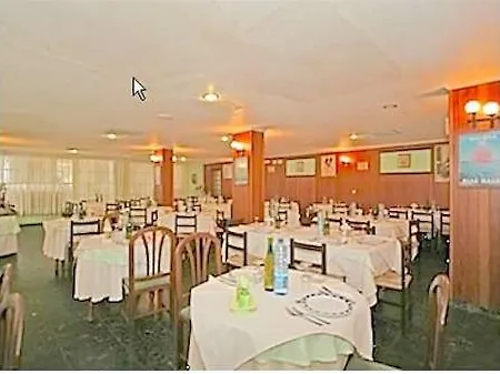 Hotel Sixto *